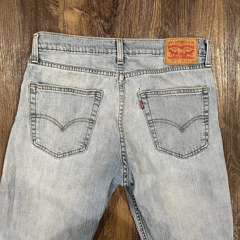 Levis 527 Jeans Mens 33x30 Blue Light Wash Regular Low Bootcut Denim